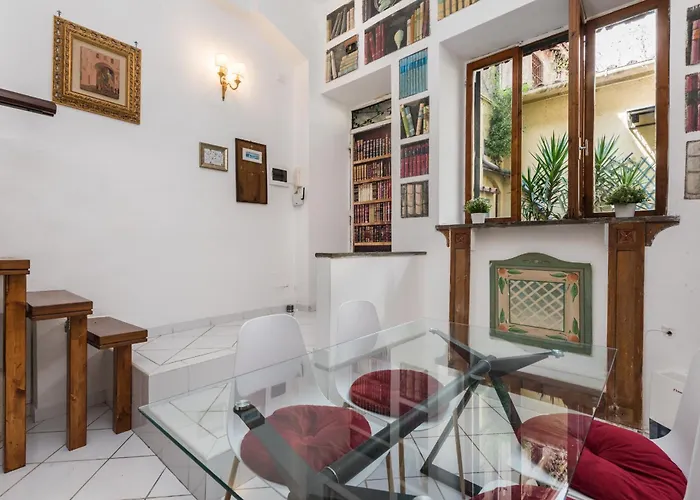 Authentic Trastevere Loft - Near Historic Centre
